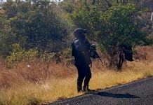Policías repelen agresión armada en la carretera “nueva” a Acahuato