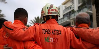 Topos Azteca de México llegan a Cali para apoyar en rescate tras terremoto en Colombia