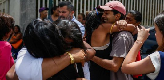 Venezuela anuncia la liberación de más de 130 presos políticos tras mesas de diálogo