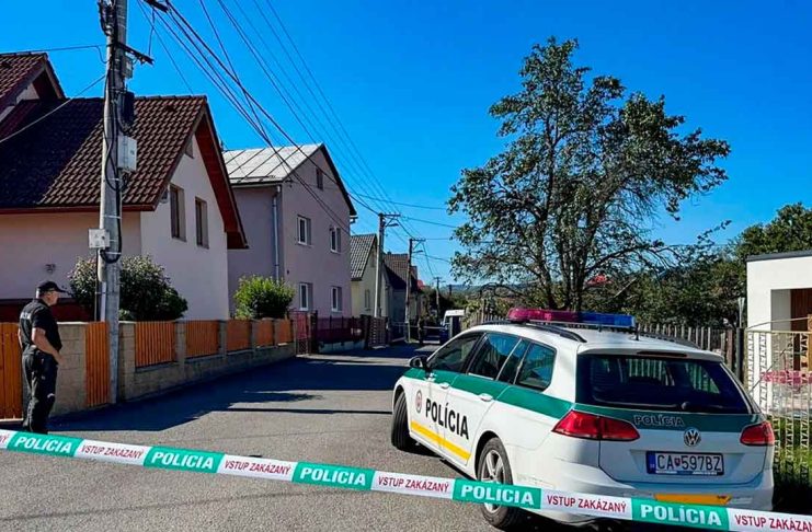 Alumno de 13 años mata a profesora y deja dos heridos en brutal ataque dentro de una escuela en Eslovaquia