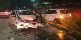 Automovilista presuntamente ebrio provoca carambola en el Ramal Camelinas; hay un herido