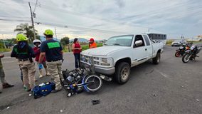 Camioneta embiste a motociclista adolescente en Zamora