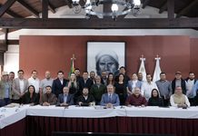 Alcaldes de Michoacán reconocen visión municipalista de Alfredo Ramírez Bedolla en su Quinto Informe