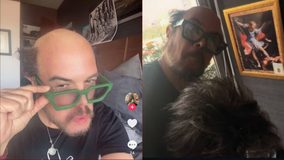 Aleks Syntek desata controversia tras publicar foto mostrando su peluquín
