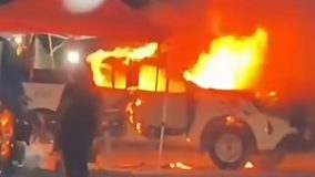 #VIDEO // Pelea en jaripeo deja un muerto, ocho detenidos y una patrulla incendiada en Cerro de San Pedro