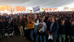Alcalde de Paracho pide a Bedolla ayuda para abastecer de agua a su municipio