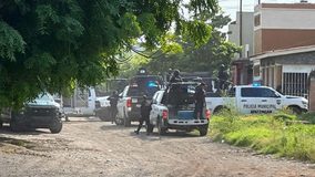 Matan a “El Kokis” en tienda de abarrotes de Apatzingán