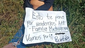 #VIDEO// Encuentran cadáver de mujer junto a narcocartel; FGE señala disputa territorial de grupo delictivos