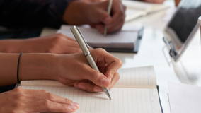España retrocede un curso escolar en lectura, matemáticas y ciencias
