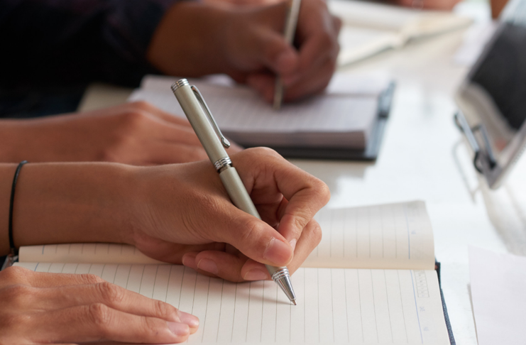 España retrocede un curso escolar en lectura, matemáticas y ciencias