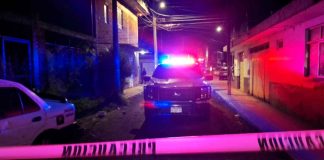 Balean dos bases de taxis al oriente de Uruapan