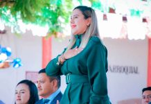 Dayana Pérez encabeza el inicio de las Fiestas Patrias en Salvador Escalante