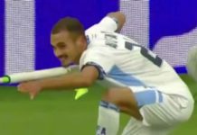 #VIDEO // Expulsan a jugador israelí en la Nations League tras celebrar un gol simulando disparar un rifle