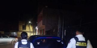 Policía Morelia recupera auto y moto robados; hay un detenido
