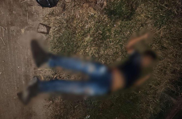 Balean dos adolescentes en moto, uno muere en el occidente del estado