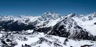 Mueren 11 escaladores tras avalancha en zona montañosa de Rusia