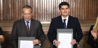 Ayuntamiento de Zitácuaro firma convenio con Fármacos FR