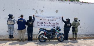 FGE asegura cuatro vehículos y detiene a tres personas durante operativos en Apatzingán