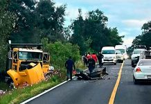 #VIDEO // Brutal choque de frente deja 3 personas fallecidas, en la carretera Uruapan-Paracho
