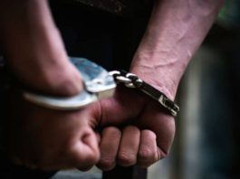 Dictan condena a sujeto por abuso y es detenido nuevamente por agredir a la misma menor