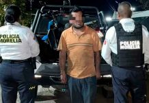 Policía Morelia detiene a hombre en poder de motocicleta robada