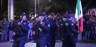 #VIDEO // Elementos de la Policía de Tamazula se equivocan al marchar y se vuelven virales