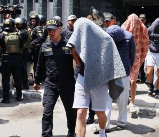 Encarcelan a 6 alumnos por agresion sexual contra compañero de clases en Peru
