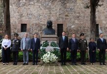 Alfonso Martínez encabeza recorrido en Bando Solemne por el CCLXI aniversario del natalicio de José María Morelos y Pavón