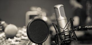 Día del Locutor: así nació la celebración para quienes dan voz a la radio en México