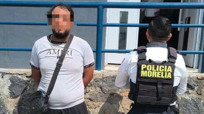 policia-morelia-detiene-sujeto-agresion-cuchillo-mujer-gertrudis-sanchez