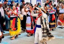 Entre flores, música y tradición: así se vive San Miguel Arcángel en México