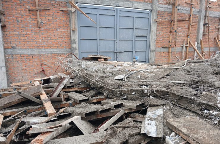 Protección Civil clausura obra tras colapso de lona en obra en La Hacienda