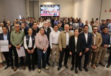 Aguacate michoacano, en el mapa mundial de la competitividad; entrega Bedolla primeros certificados laborales a 125 agroexportadoras