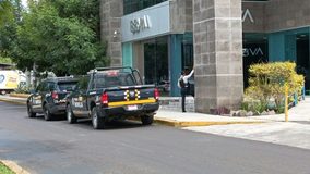 Cuentahabiente es asaltado en sucursal bancaria BBVA de Prados del Campestre, en Morelia