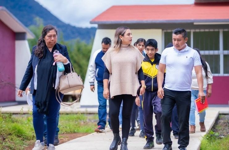 Dayana Pérez Mendoza supervisa avances del CAM en Santa Clara del Cobre