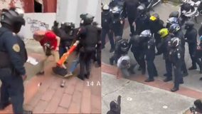 #VIDEO // Policías golpean y detienen a manifestantes y prensa en la marcha por el 58 aniversario de Tlatelolco
