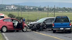 Choque entre tres vehículos deja una joven muerta y 8 heridos en la Morelia-Salamanca