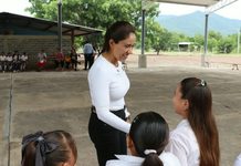 Fanny Arreola fortalece infraestructura educativa con nueva techumbre en localidad Holanda