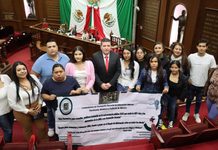 Vicente Gómez le cumple al sector magisterial del distrito XIX