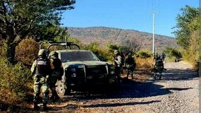 Ejército abate a tres presuntos delincuentes tras enfrentamiento armado en Cotija