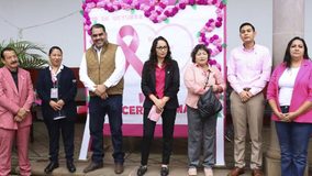 Acuitzio se une a la lucha contra el cáncer de mama con caminata y actividades de concientización