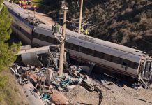 Asciende a 68 la cifra de muertos por choque de trenes en España