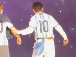 BTS se pone la camiseta de Argentina e imita el festejo de Lionel Messi