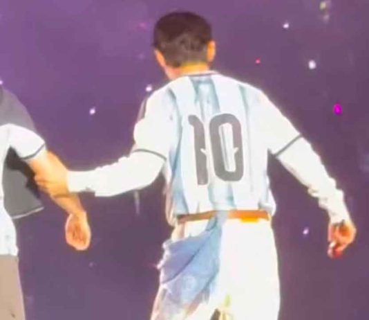 BTS se pone la camiseta de Argentina e imita el festejo de Lionel Messi