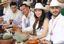 Carlos Torres Piña lidera las encuestas por su trabajo cercano a las comunidades: Yohana Mendoza