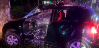 Choque de auto contra árbol deja un muerto y dos heridos en el Libramiento Norte de Morelia