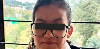 Adolescente es apuñalada tras salir de clases; detienen a compañero como sospechoso