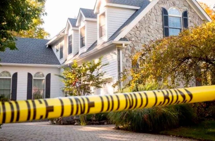 Ejecutivo de seguros mata a balazos a su esposa e hija