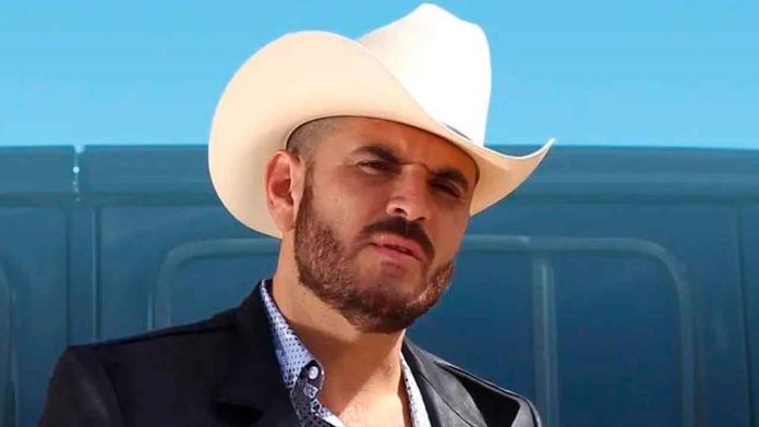 El-Komander-comparte-desgarrador-mensaje-desde-el-funeral