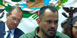 Exhibe diputado del PT plaza de toros ilegal en zona federal del lago de Zirahuén